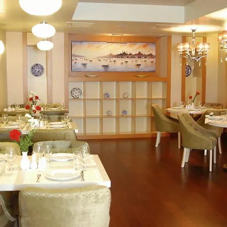 Hotell Dareyn 2*